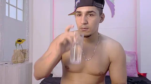 Chat XXX en directo de Massimo_11