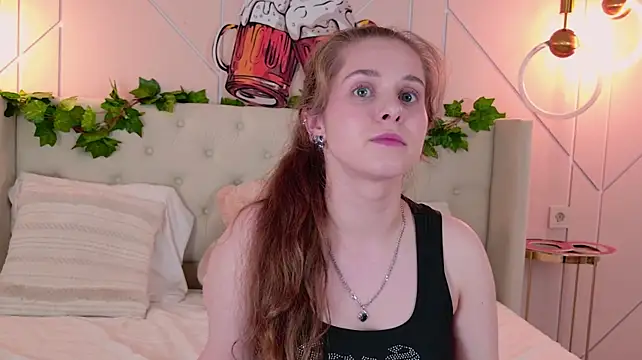 riley_lovely élő XXX-chatje