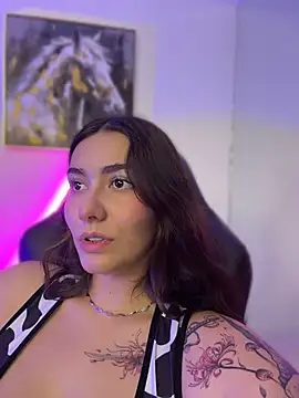 Bonnie_Rider Adlı Modelin Canlı XXX Sohbeti