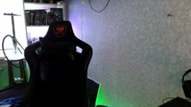 XXX chat uživo modela _Serious_Man