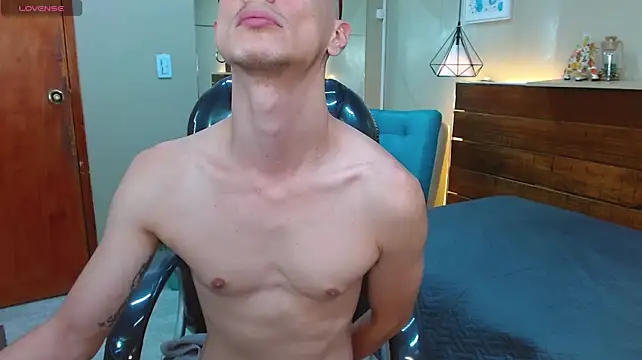 Živý XXX chat FelipeFriendly