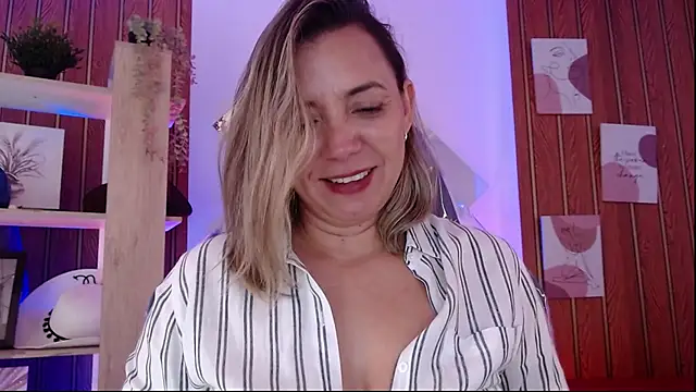 צ'אט XXX בשידור חי של milfsecret69
