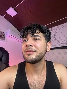 Samir_bear Chat XXX live