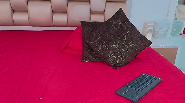 دردشة ShallomMuse الجنسية المباشرة