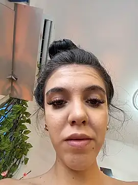 צ'אט XXX בשידור חי של Jetf_Andrea_couple