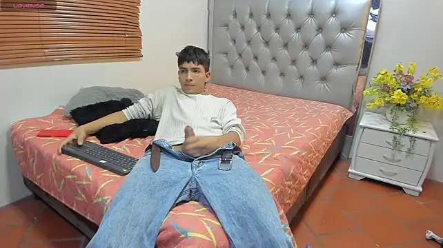 Leo_Royce Live XXX-Chat
