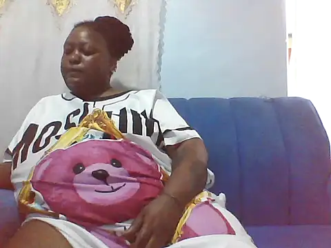 fat_ebonyqueen XXX чат на живо