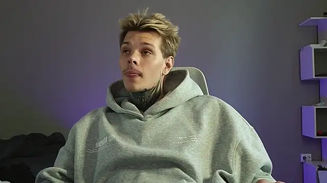 Онлайн чат XXX DENIS_HERE
