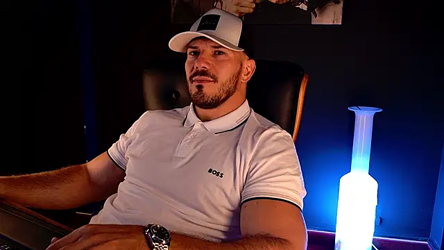 XXX chat uživo modela AngeloEric