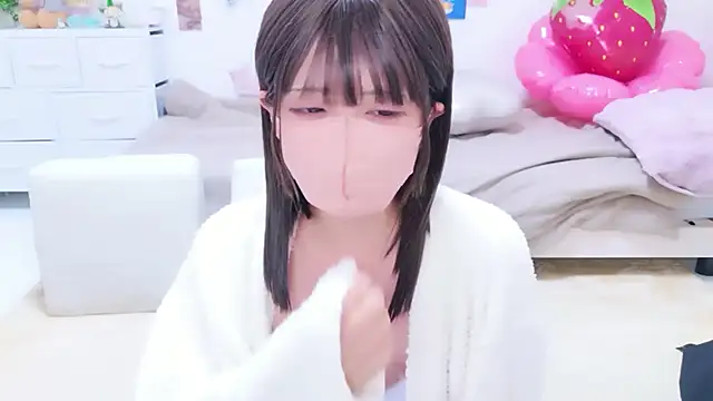 aki_zzz's Live XXX Chat