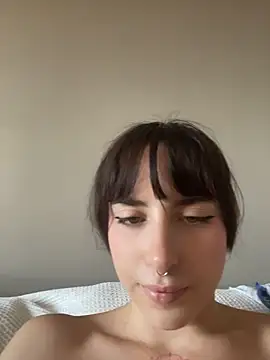 MikaScarlet 即時 XXX 聊天