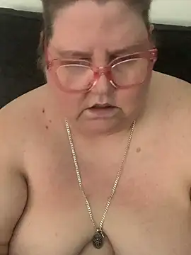 TheMotherPearl XXX чат на живо