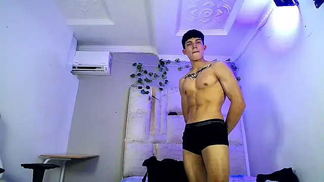 Chat XXX en directo de Liom_Gym