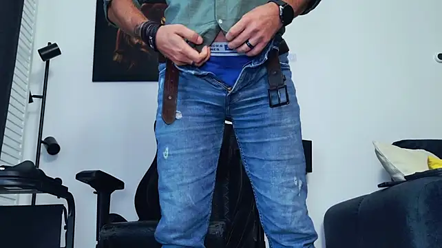 ChrisKox webkamerás műsora