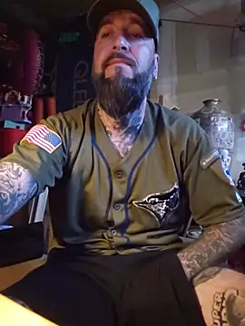 Beardedtattood Adlı Modelin Canlı XXX Sohbeti