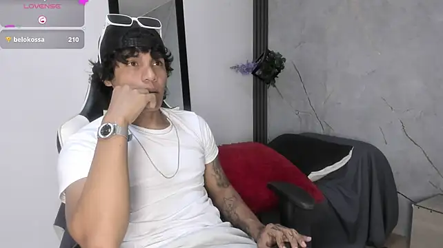 XXX chat uživo modela MaximilianRoth