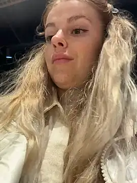 Chat +18 de HarrietDart ao vivo