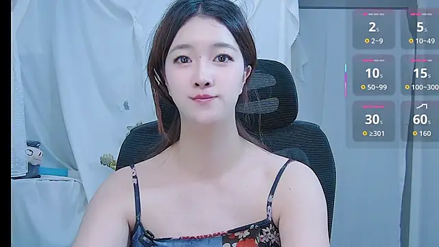 XueLi1902 Chat XXX in diretta