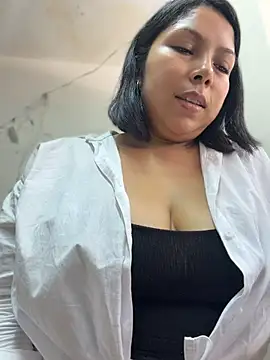 ISABELLA__LUNA's Live XXX Chat