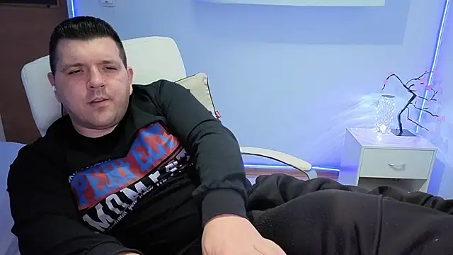 دردشة JasonJacks الجنسية المباشرة