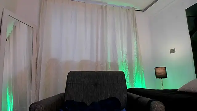 AllexJacob's Live XXX Chat