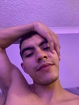 XXX chat uživo modela Alejandro_vega_