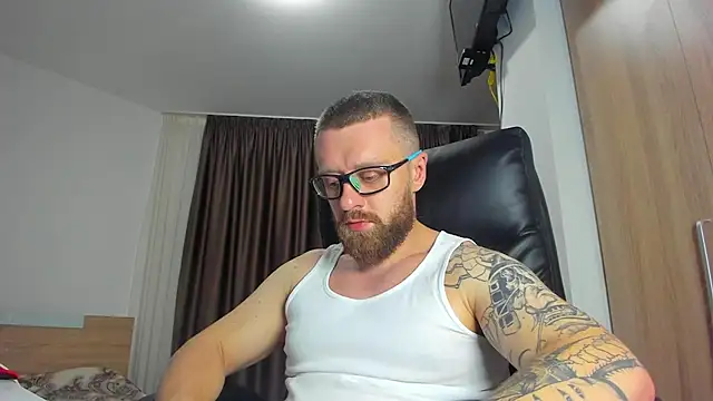 Findom_guy লাইভ XXX চ্যাট