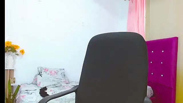 chantalsemenova1 Chat XXX live