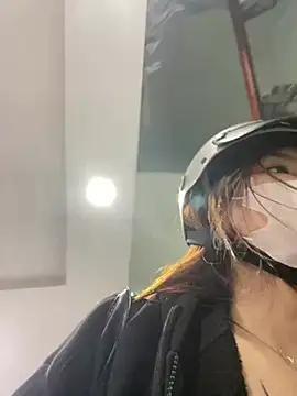 Chat +18 de _AnneMia_ ao vivo