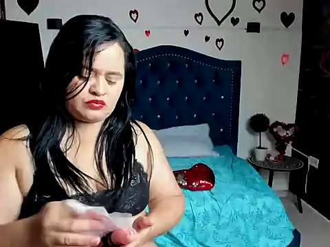 Sara_Rouuse's Live XXX Chat