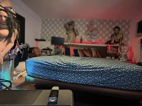 RawRyder8 Show in webcam