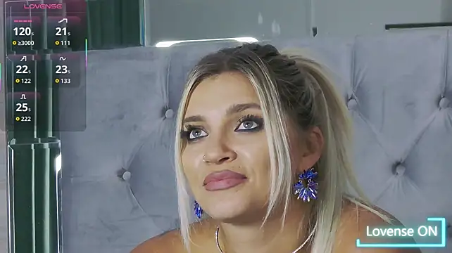 Chat XXX ao vivo de Lorehottie