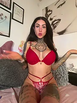 Chat XXX en directo de Fiona_inked
