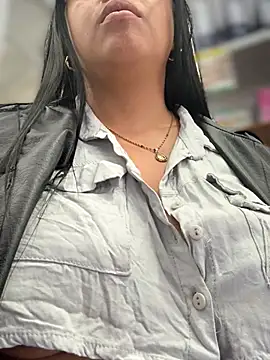 Živý XXX chat Outdoors-Mia_Khalifa