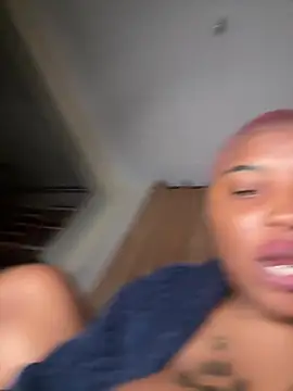 Chatroom XXX en direct de BABYBEL_k