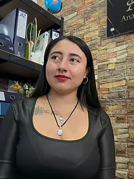 _Sarah-Office1 Chat XXX in diretta