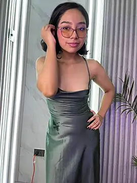 YumiGummy's Live XXX Chat