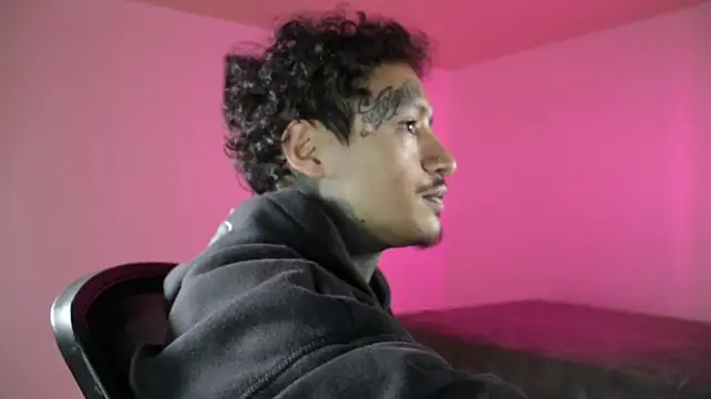 trieone Live XXX-Chat