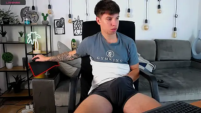 Онлайн чат XXX ThomasEdisonn