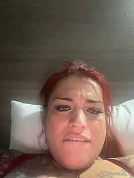 UrHellBri-L Live XXX Chat