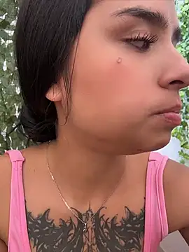 Shalom_pink17 Chat XXX in diretta