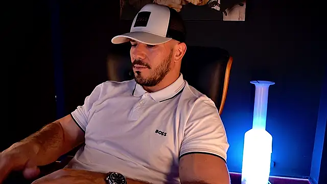 AngeloEric Chat XXX live