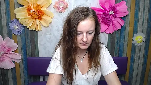 XXX chat uživo modela MeganPirs