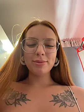 RoxyOnly's Live XXX Chat