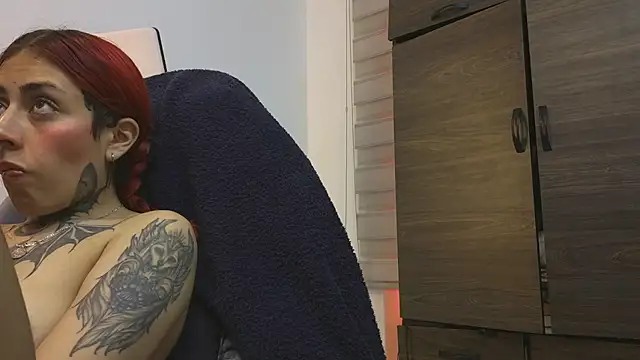 دردشة selene_red_ الجنسية المباشرة