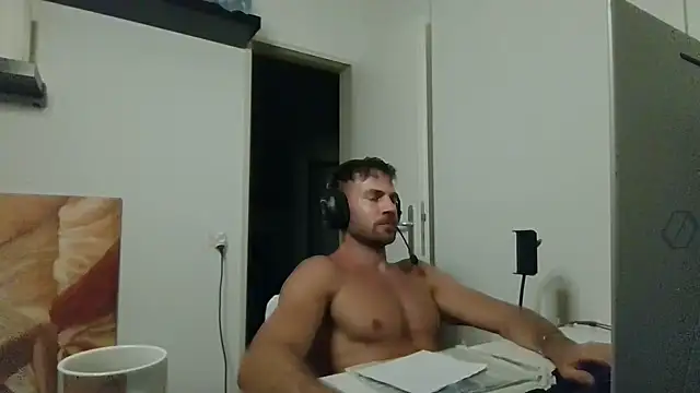 alpha-hunk Chat XXX in diretta