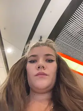 Chat +18 de Holy_Tereza ao vivo