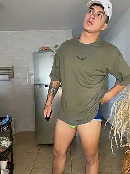 Christopher_strongg live XXX chat