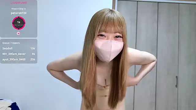 XXX chat uživo modela x__miku__x