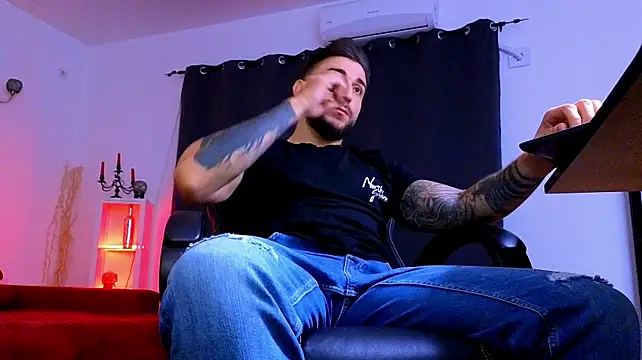 Chat XXX Live MightyAaron66